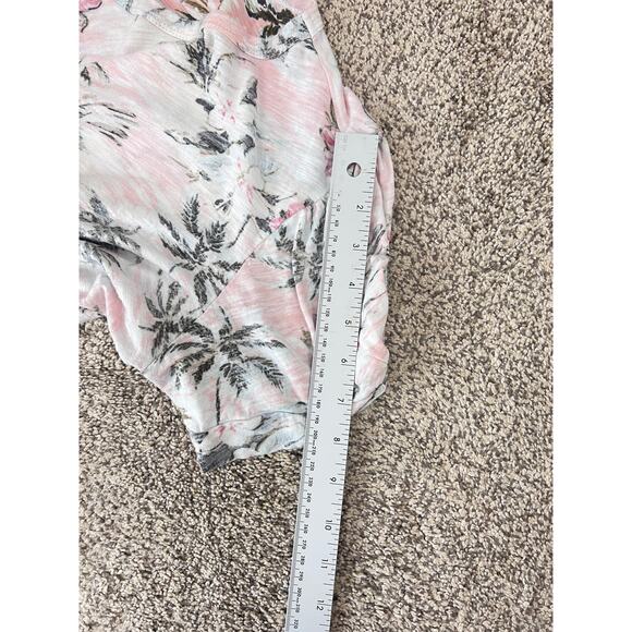 Torrid Womens M (00) Tropical Coastal Resortwear Bloomcore Floral Palm Print Tee - Picture 8 of 9